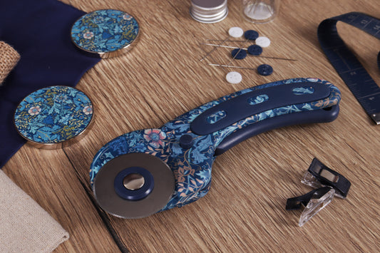 Woodblock inspired: Rotary Cutter: 45mm